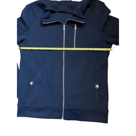 NWT  Navy INC INTERNATIONAL CONCEPTS
Men's Quilted  Knit Jacket, size M - Picture 8 of 11